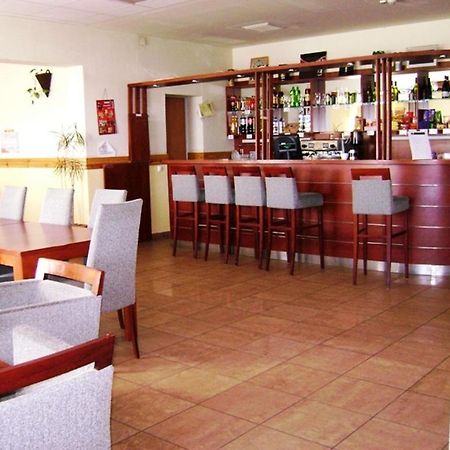 Karoly Robert Diakhotel Gyöngyös Exterior foto