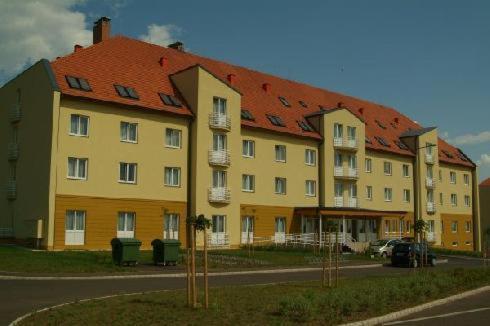 Karoly Robert Diakhotel Gyöngyös Exterior foto
