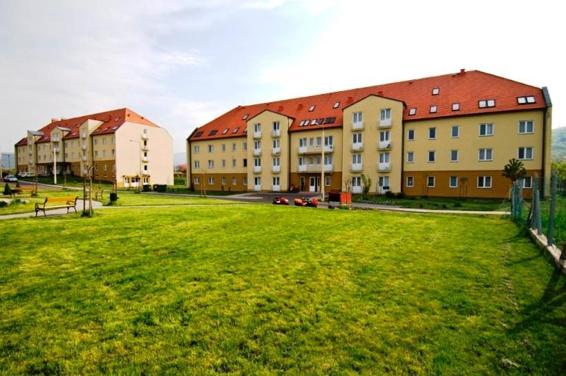 Karoly Robert Diakhotel Gyöngyös Exterior foto
