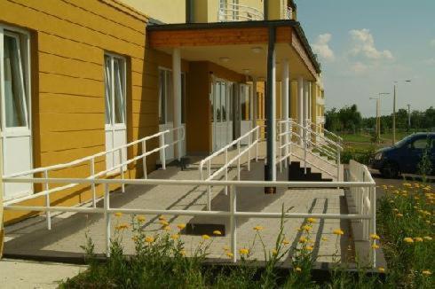 Karoly Robert Diakhotel Gyöngyös Exterior foto